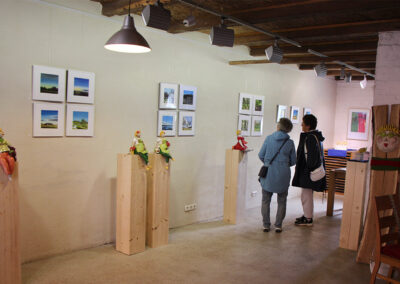 Ausstellung Heike Vajen, Aquarelle und Birgit Berring, Skulpturen